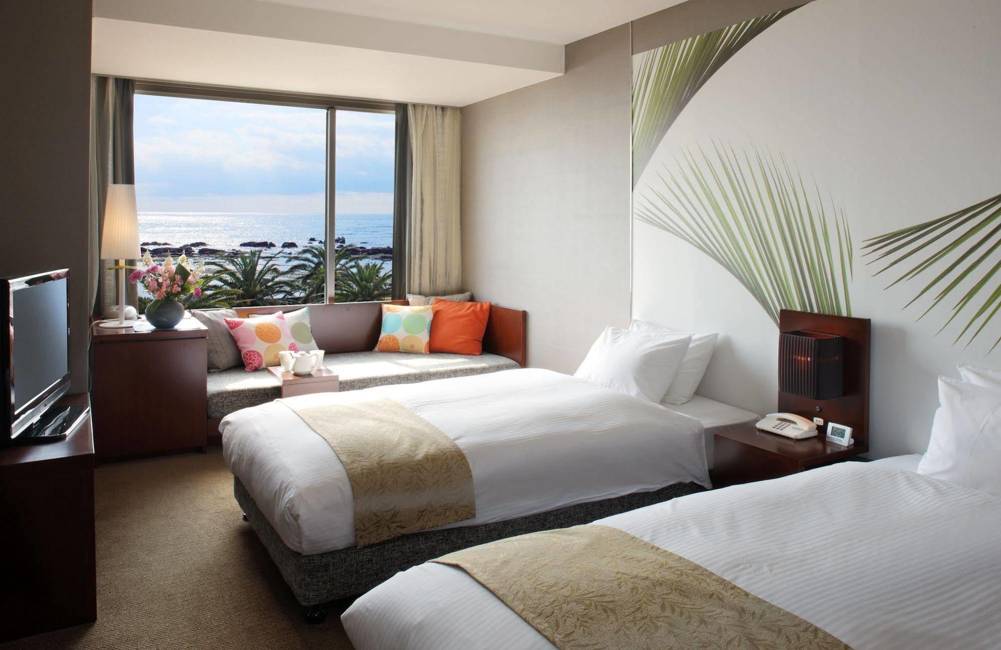 Shirahama Ocean Resort Chiba Exteriör bild